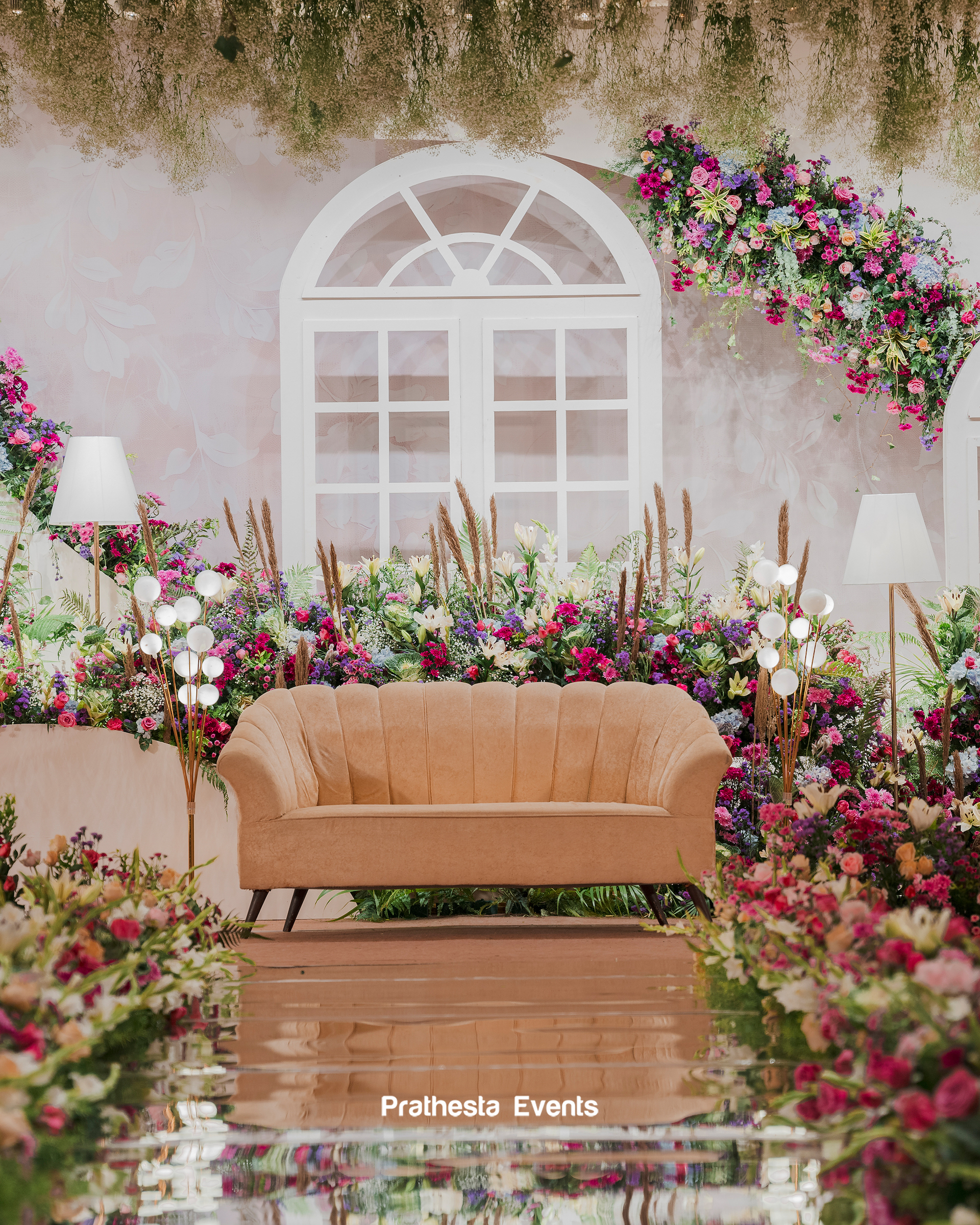 Reception-hall-decor-theme-11