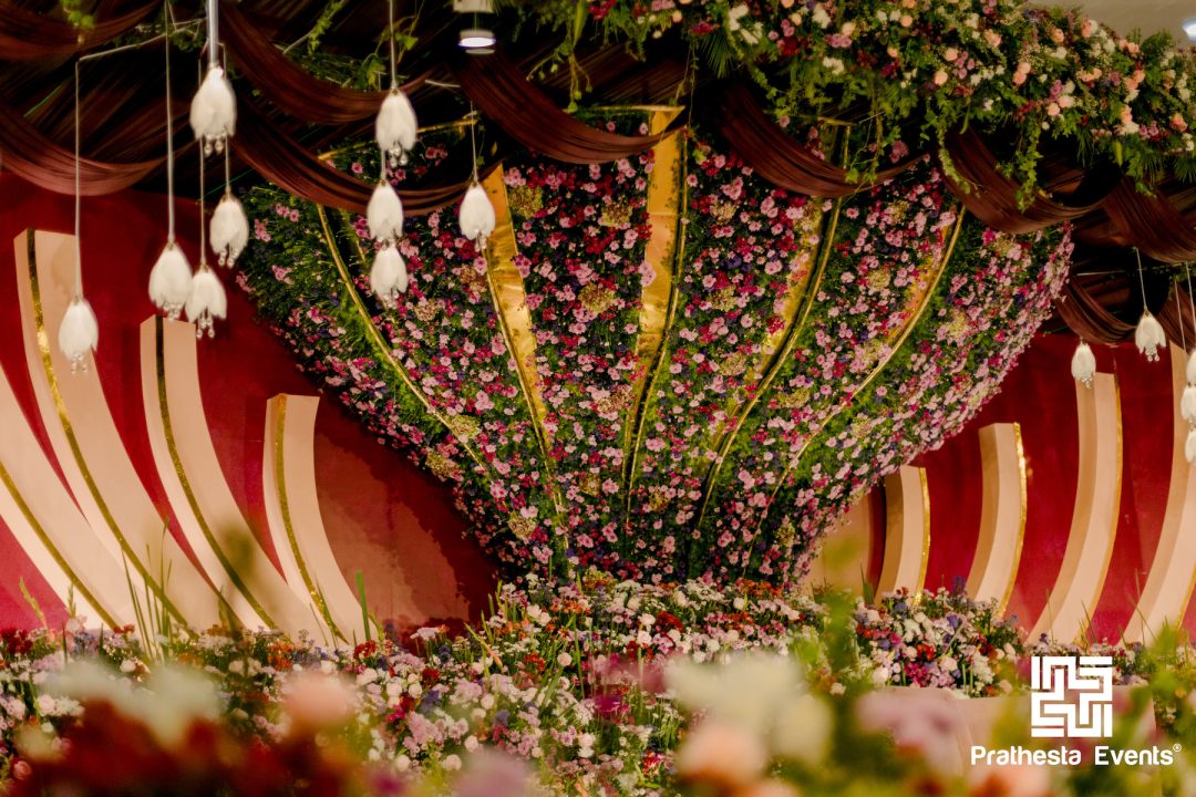 Burgundy Bloomfall Wedding Theme 8