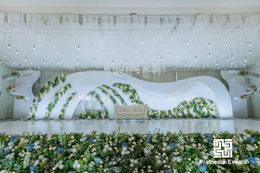 Ethereal White Wonderland Wedding Decor Theme 8